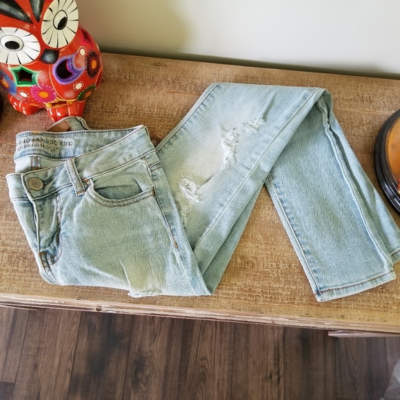 American Eagle Outfitters Denim - Light Wash American Eagle Skinny Jeans